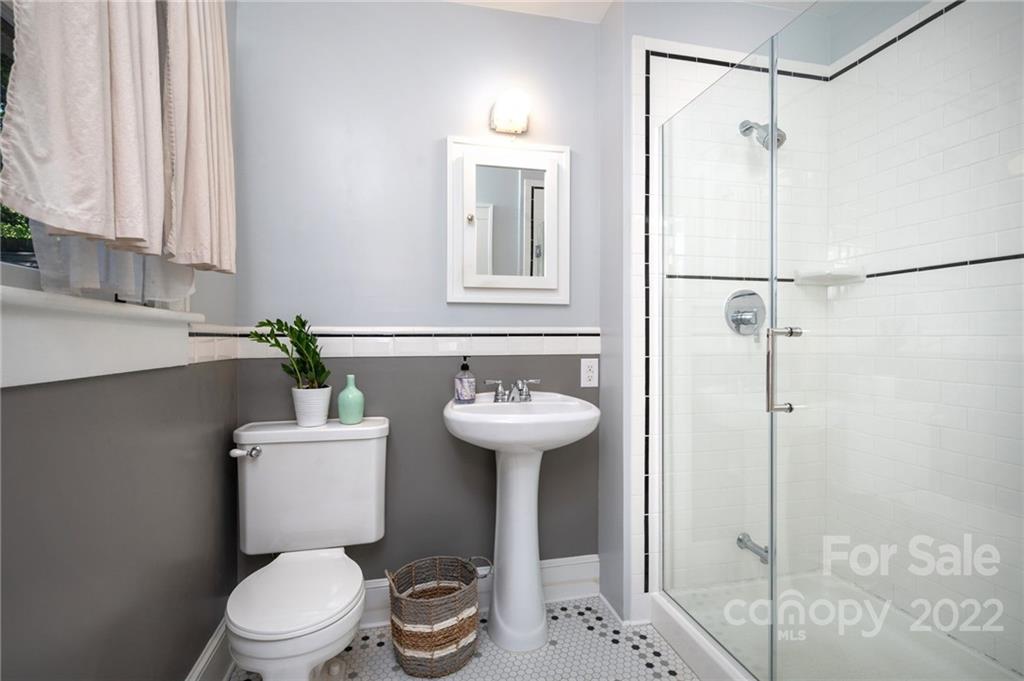 238 Forest Hill Drive Asheville NC 28803