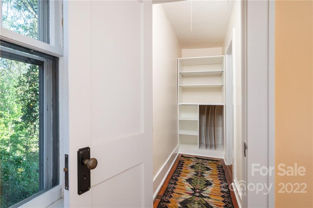 238 Forest Hill Drive Asheville NC 28803
