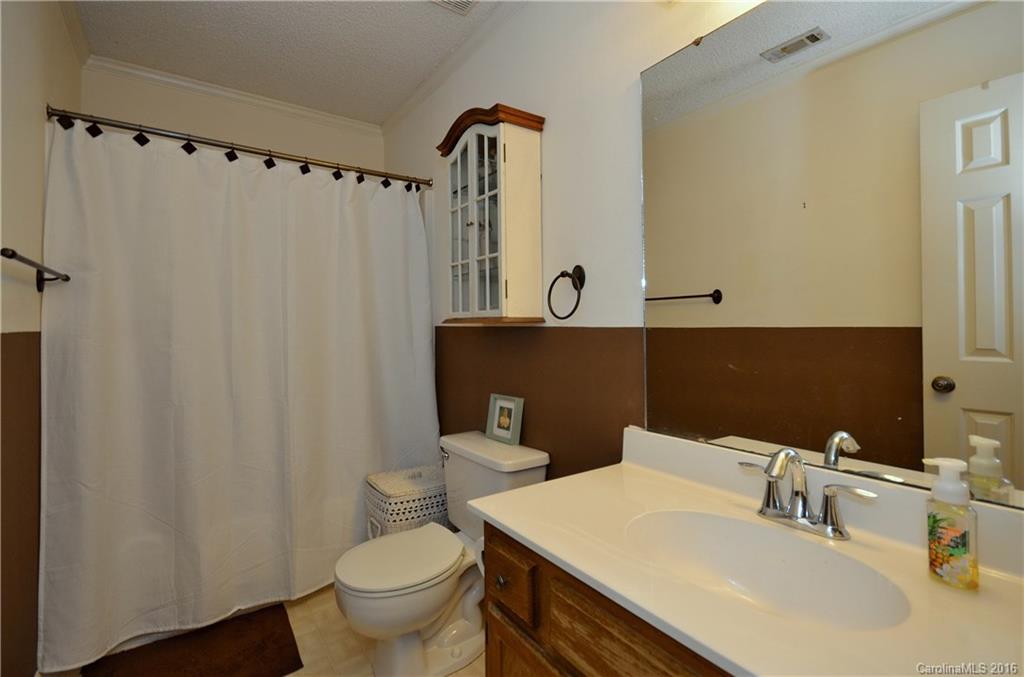 446 Rowland Road Swannanoa NC 28778