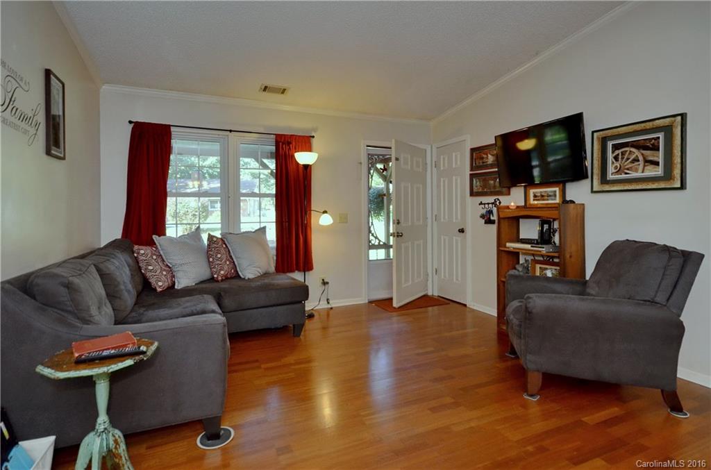 446 Rowland Road Swannanoa NC 28778