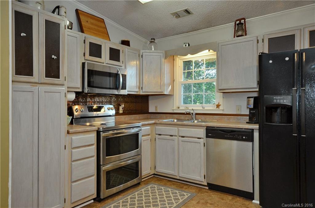 446 Rowland Road Swannanoa NC 28778