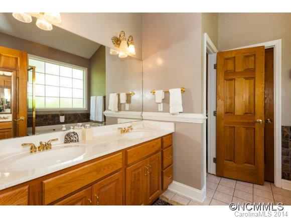 10 Ridgewood Avenue Weaverville NC 28787