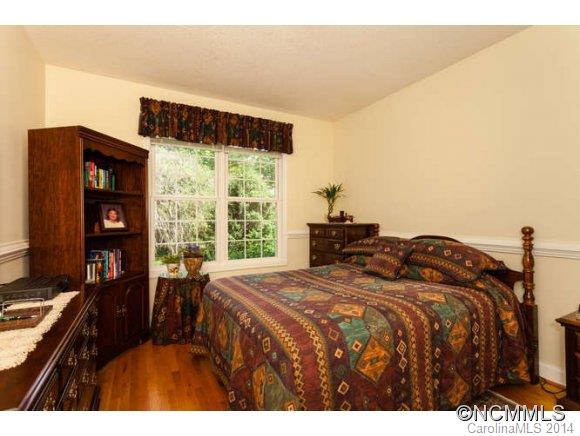 10 Ridgewood Avenue Weaverville NC 28787