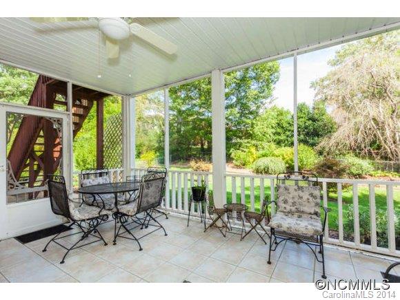 10 Ridgewood Avenue Weaverville NC 28787