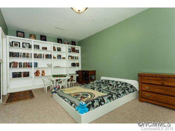 10 Ridgewood Avenue Weaverville NC 28787