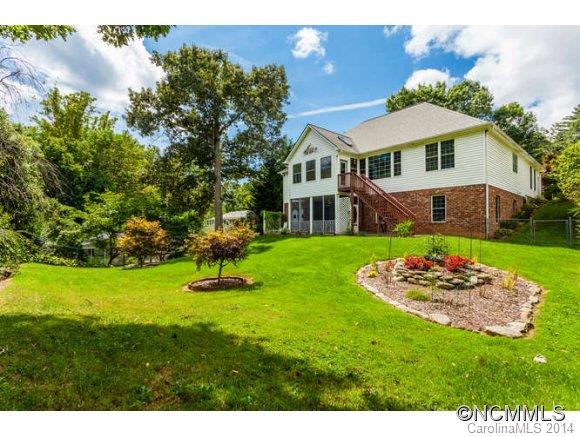 10 Ridgewood Avenue Weaverville NC 28787