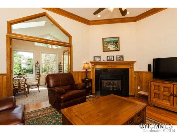 10 Ridgewood Avenue Weaverville NC 28787