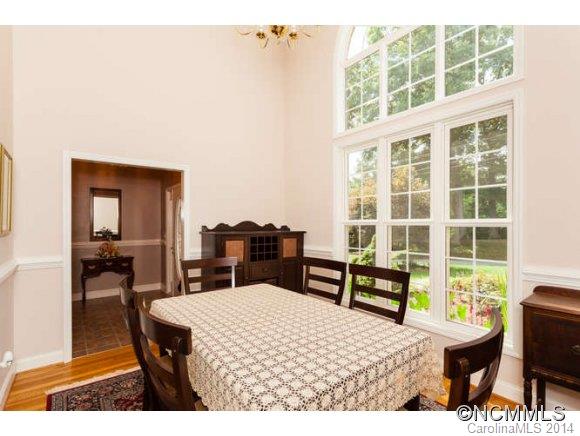 10 Ridgewood Avenue Weaverville NC 28787
