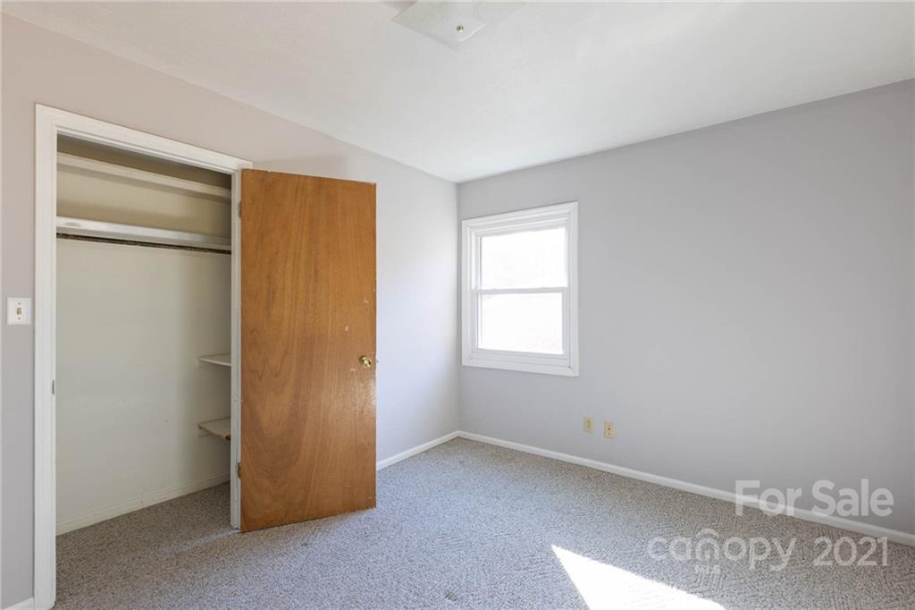 9 Hillview Road Asheville NC 28805