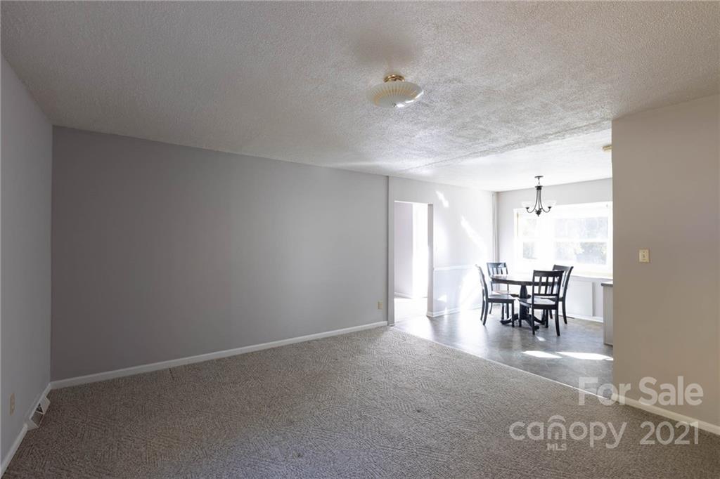9 Hillview Road Asheville NC 28805