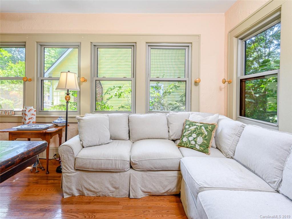 33 Caledonia Road Asheville NC 28803