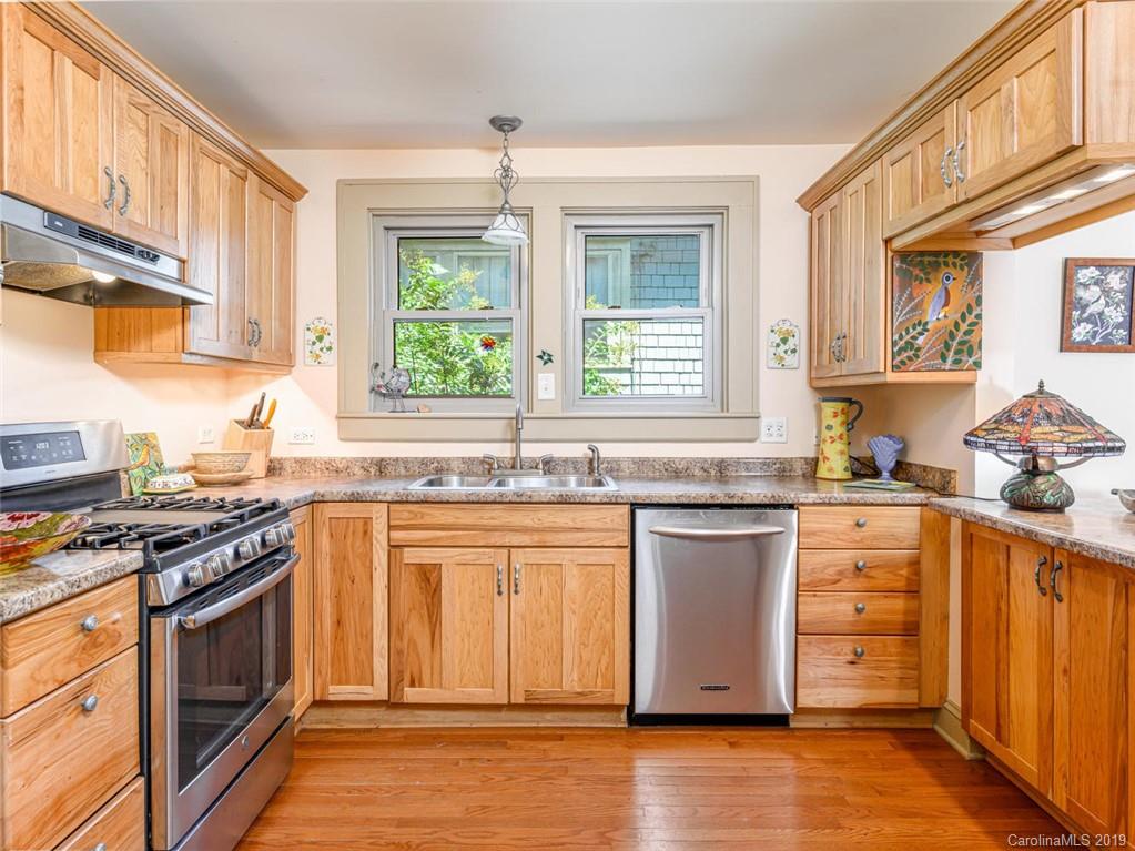 33 Caledonia Road Asheville NC 28803