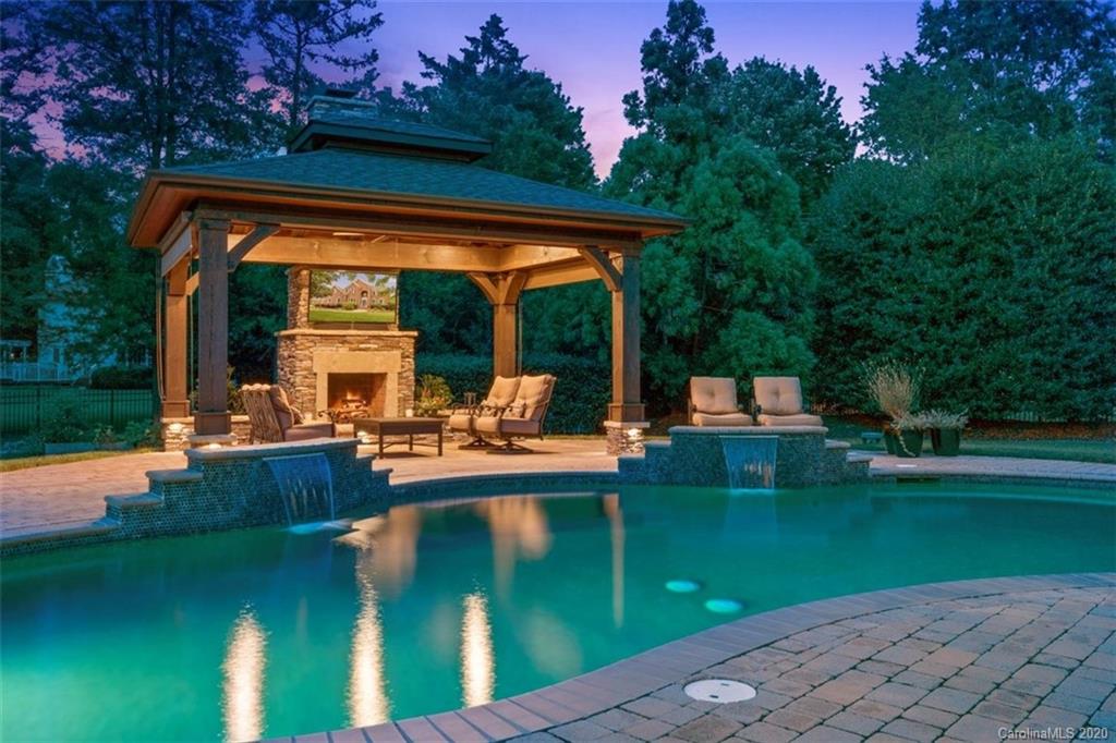 6035 Legacy Circle Charlotte NC 28277