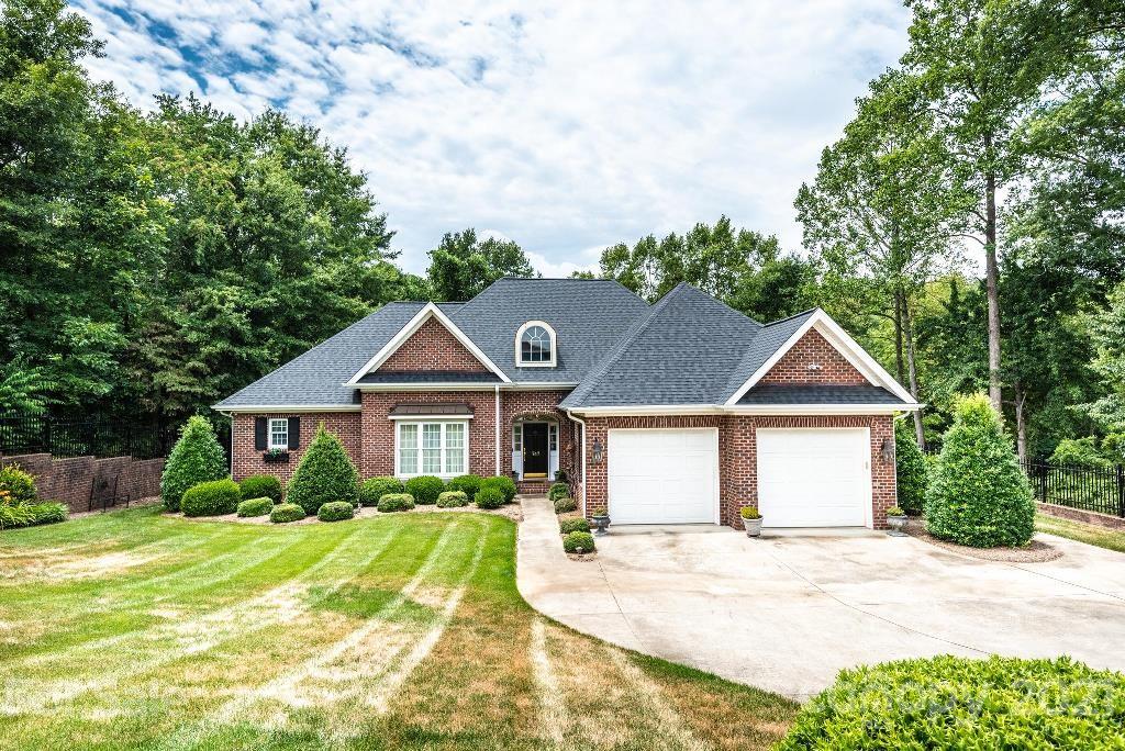 747 10th Street Place NW Hickory NC 28601