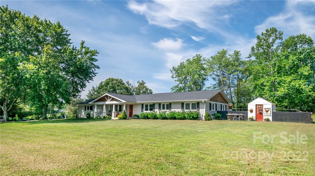 162 Banner Farm Road Mills River NC 28759