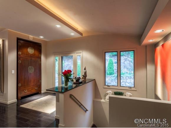 131 Black Oak Drive Asheville NC 28804