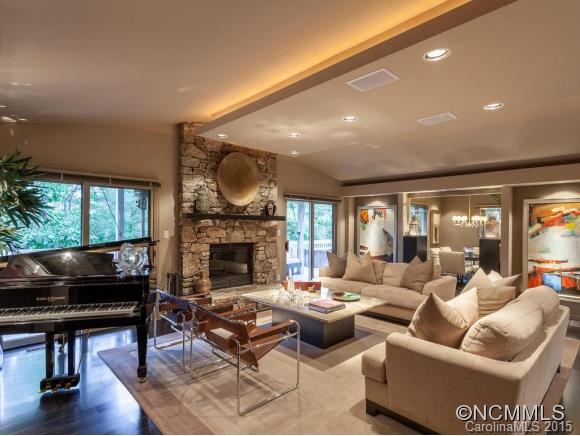 131 Black Oak Drive Asheville NC 28804
