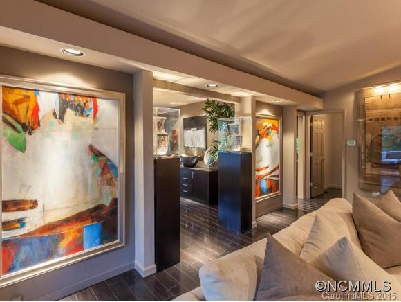 131 Black Oak Drive Asheville NC 28804