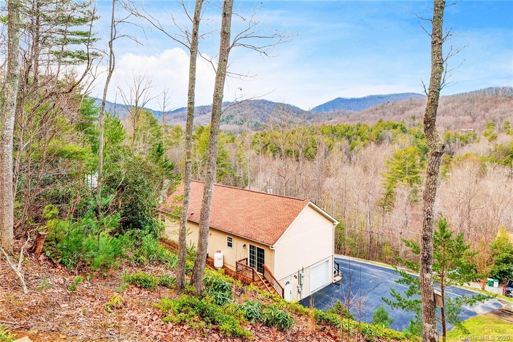 35 Lone Coyote Ridge Fletcher NC 28732