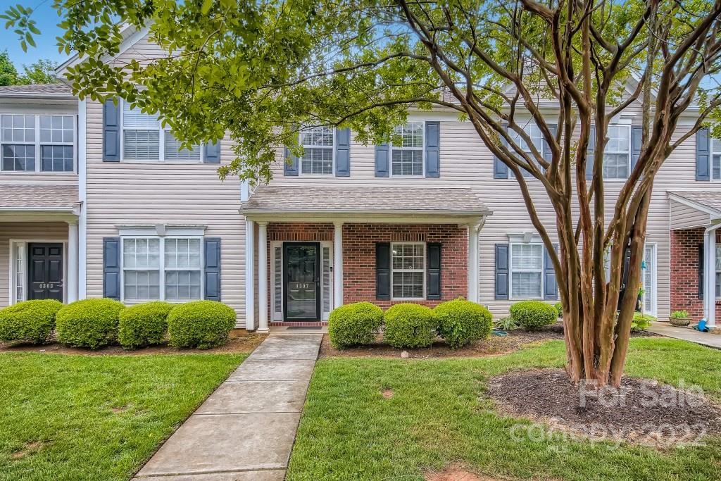 4307 Glenlea Commons Drive Charlotte NC 28216