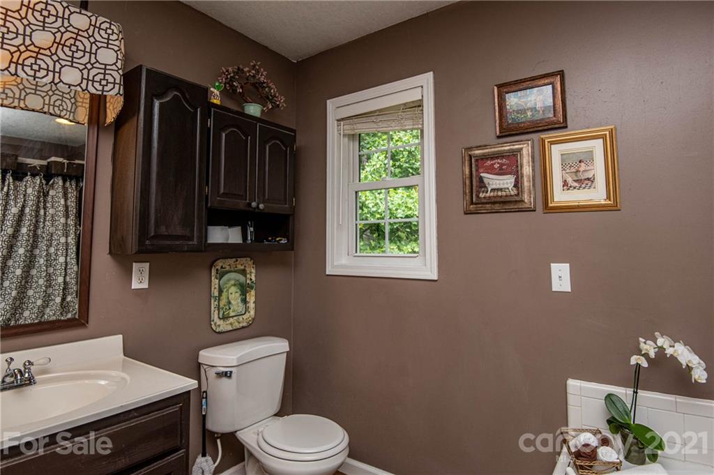111 Lost Ridge Drive Leicester NC 28748