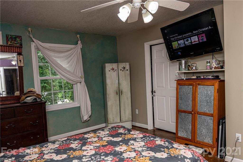 111 Lost Ridge Drive Leicester NC 28748