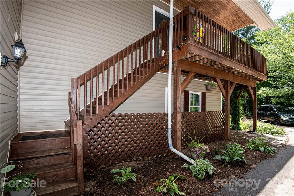111 Lost Ridge Drive Leicester NC 28748