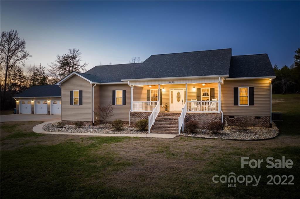1825 Herbie Circle Newton NC 28658