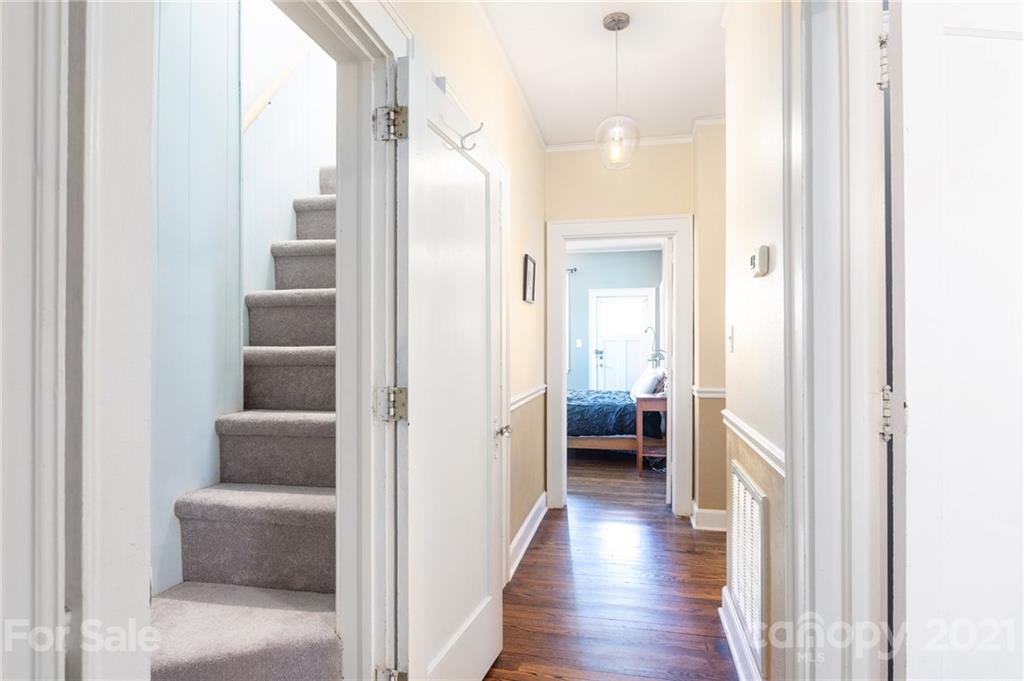 9 Colonial Place Asheville NC 28804