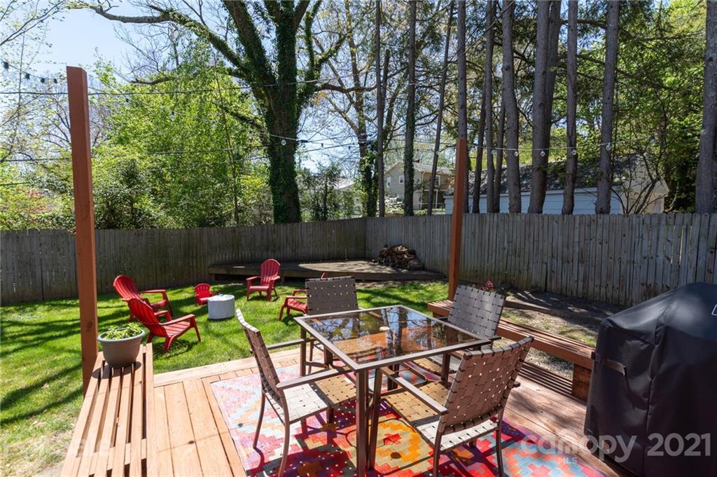 9 Colonial Place Asheville NC 28804