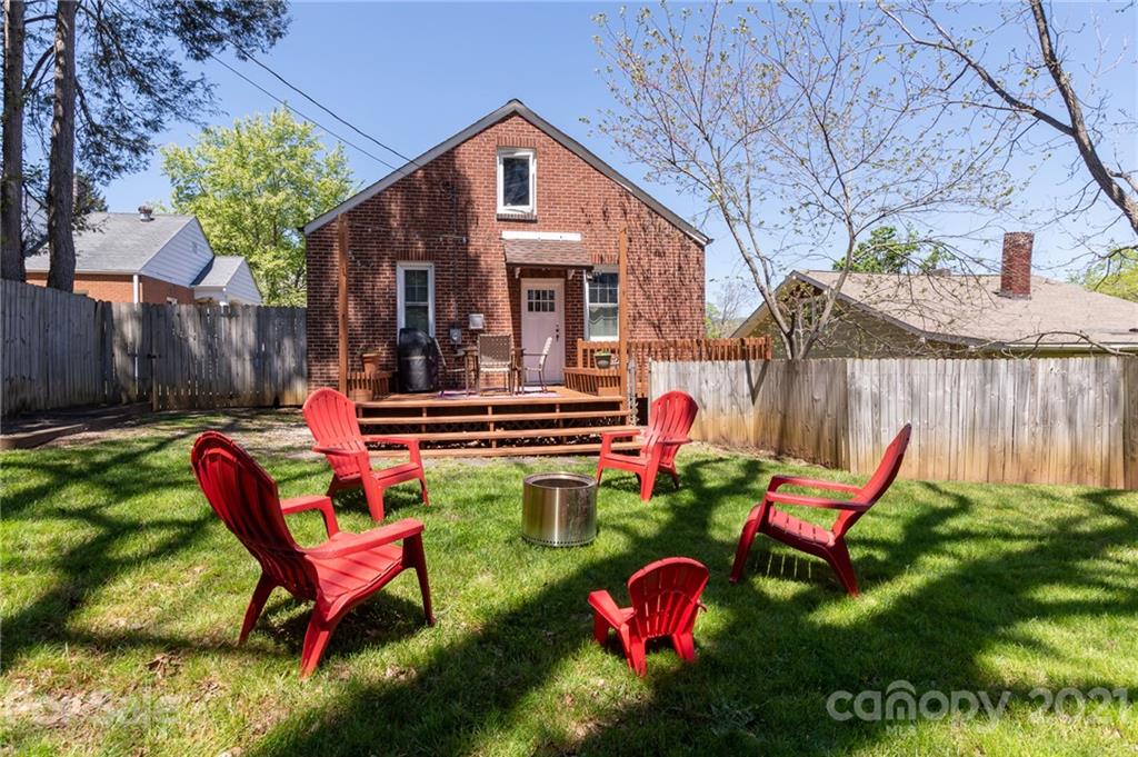 9 Colonial Place Asheville NC 28804
