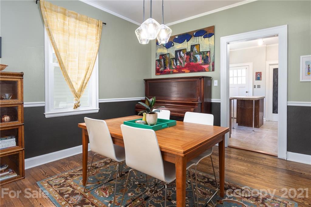 9 Colonial Place Asheville NC 28804