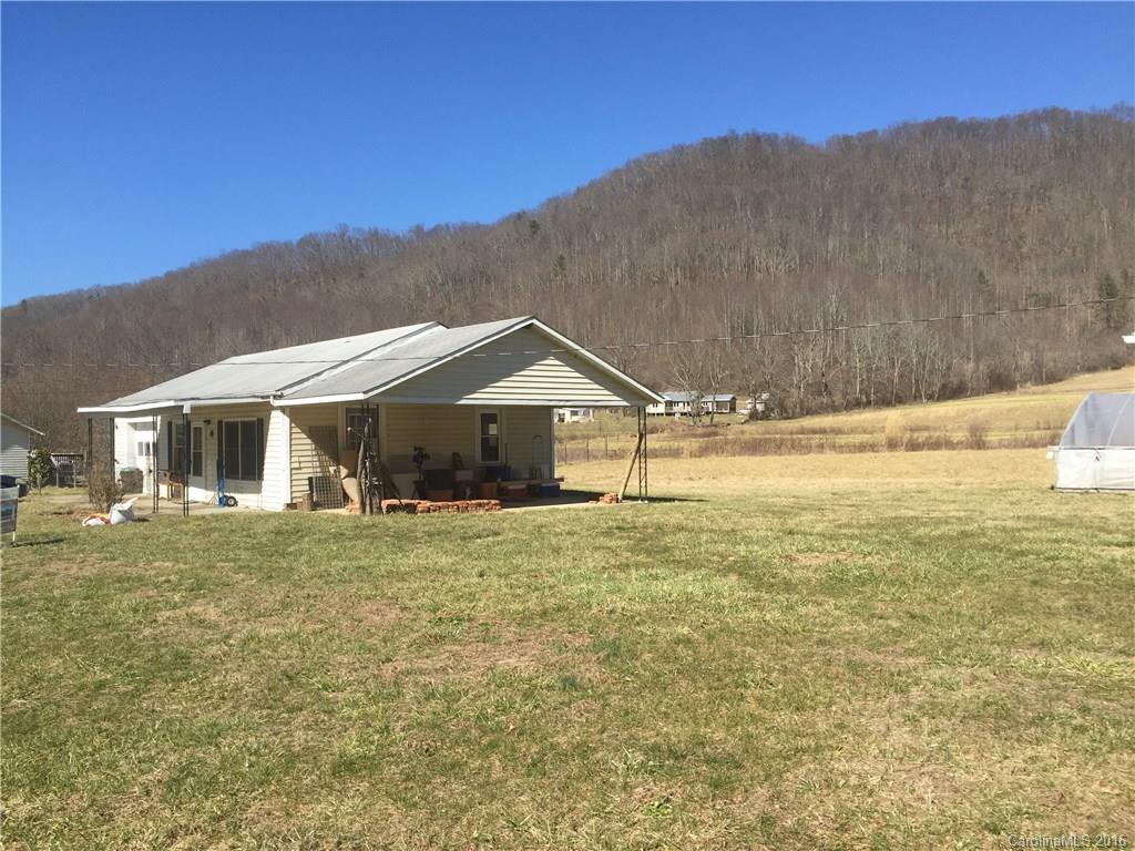 402 North Fork Road Barnardsville NC 28709