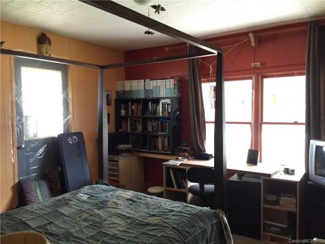 402 North Fork Road Barnardsville NC 28709