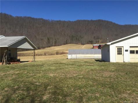 402 North Fork Road Barnardsville NC 28709
