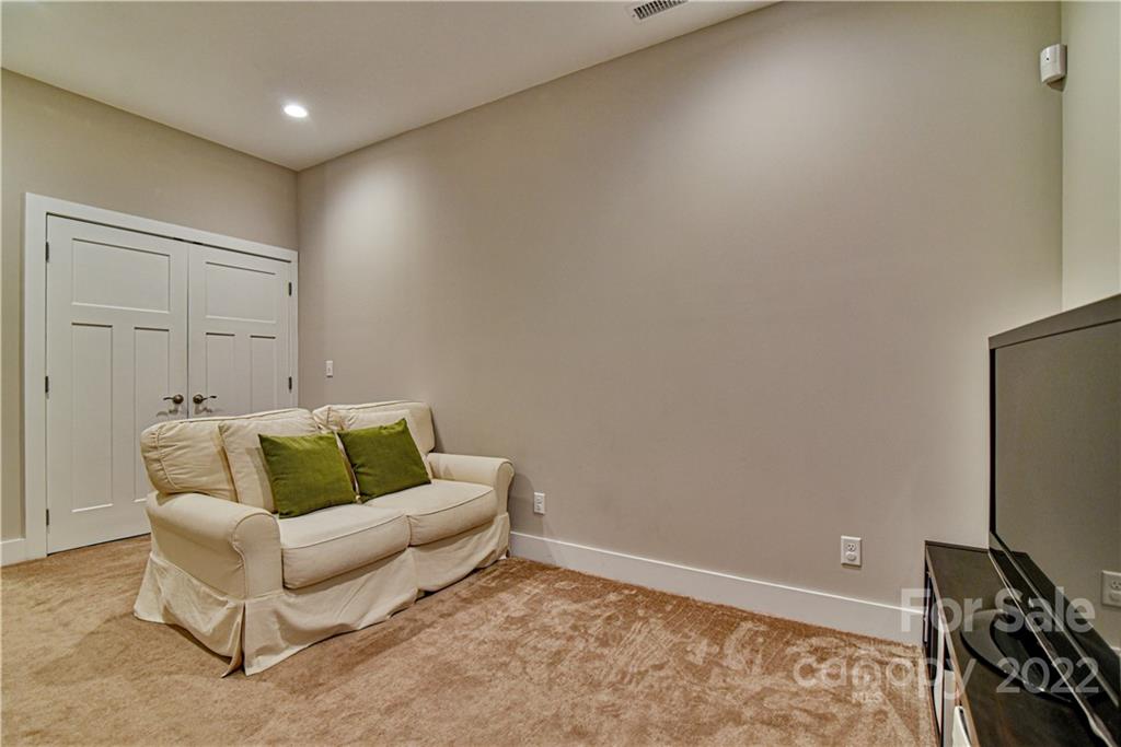 5 Goodman Road Asheville NC 28804