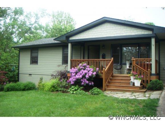 12 Brucemont Place Asheville NC 28806