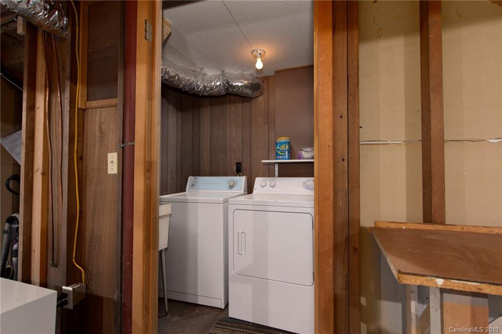 39 Ashley Road Asheville NC 28805