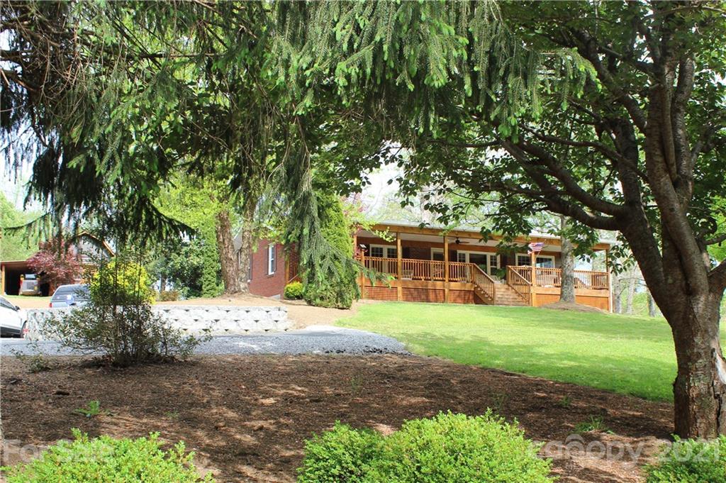560 Gilreath Loop Road Mills River NC 28759