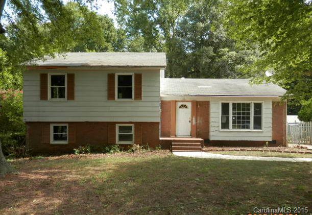 5307 Cheval Place Charlotte NC 28205
