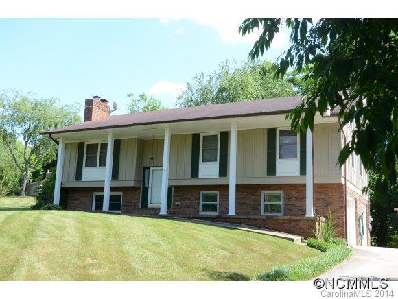 9 Holly Hill Court Asheville NC 28806