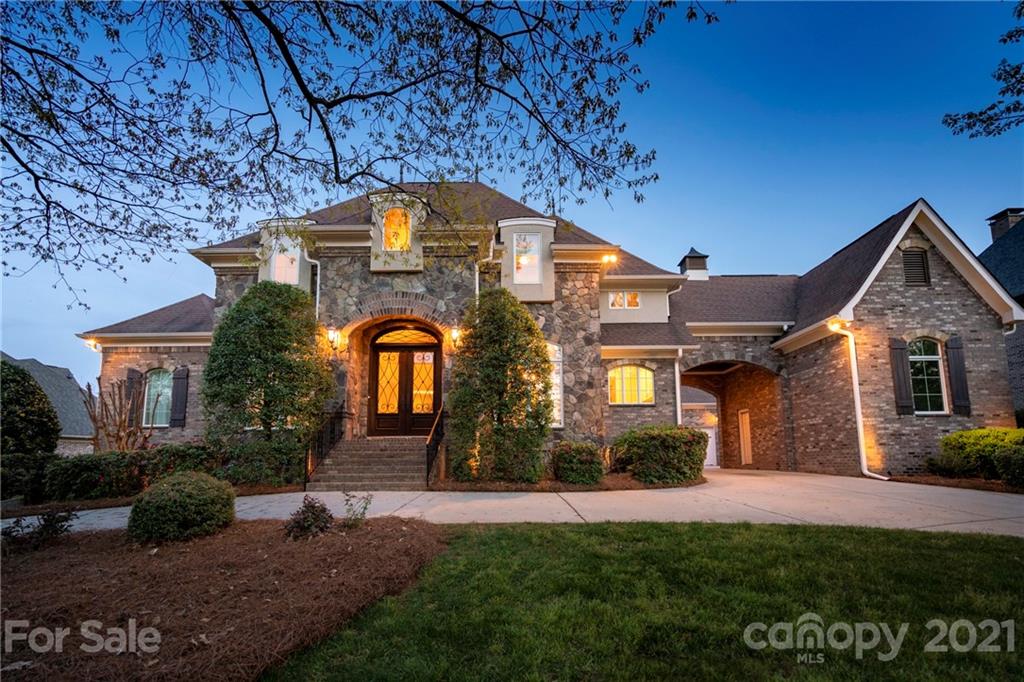 2106 Climbing Rose Lane Matthews NC 28104