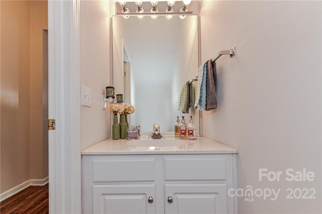 11722 Harsworth Lane Charlotte NC 28277