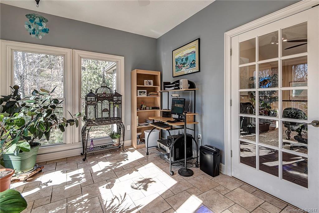 171 Skyview Circle Asheville NC 28804
