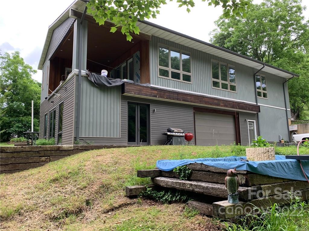 24 Huntington Drive Swannanoa NC 28778