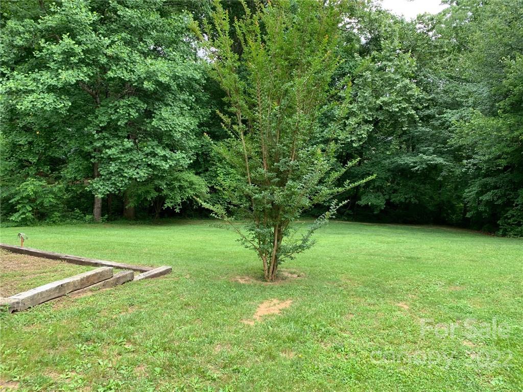 24 Huntington Drive Swannanoa NC 28778