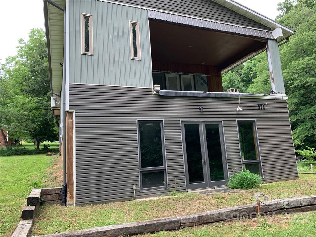 24 Huntington Drive Swannanoa NC 28778