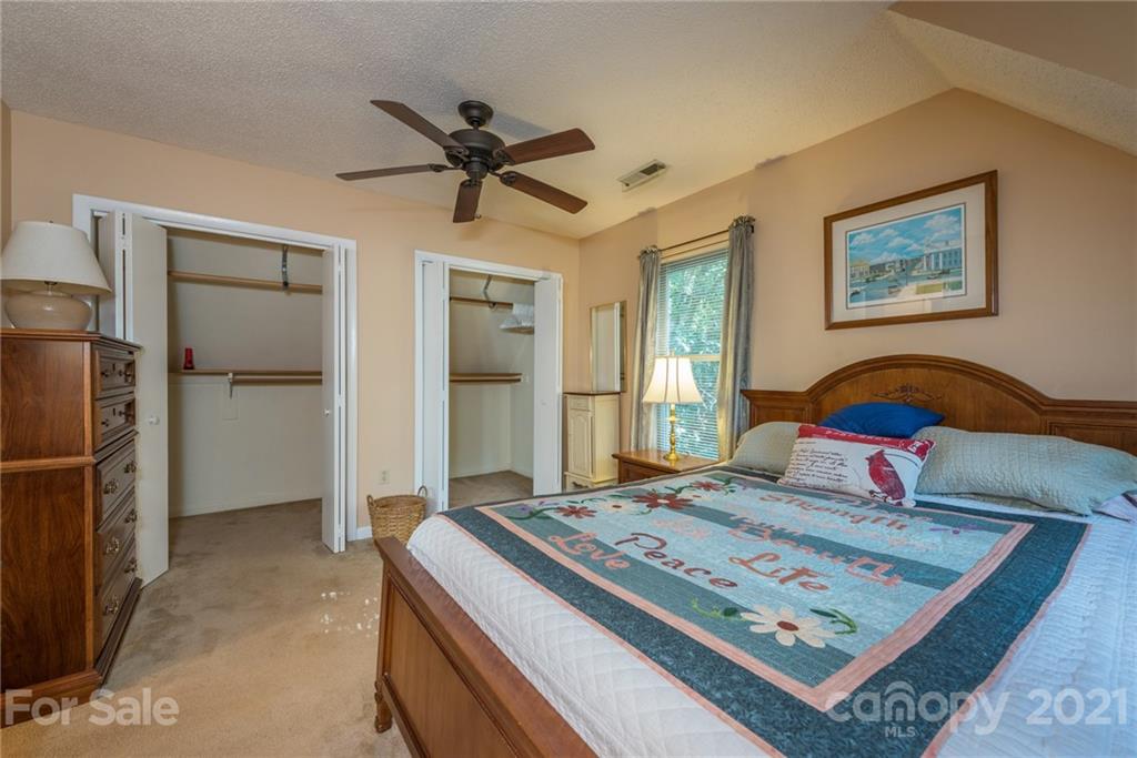31 Bear Trail Fairview NC 28730