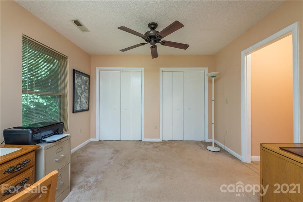 31 Bear Trail Fairview NC 28730