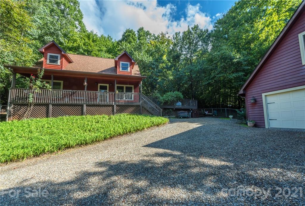 31 Bear Trail Fairview NC 28730